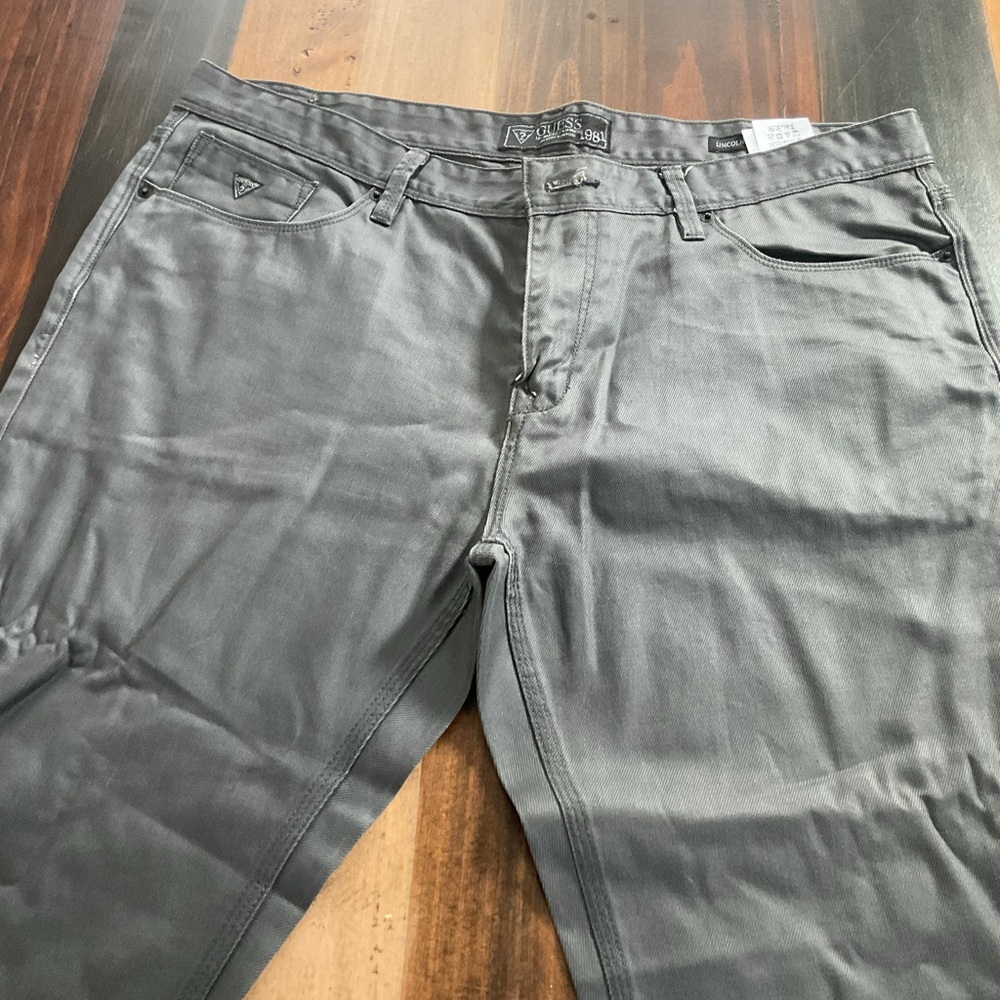 Guess Men's Charcoal Slim Straight Jeans